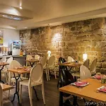Le Quartier Republique-le-marais 3*