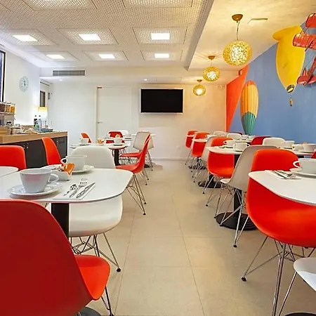 Le Quartier Republique-le-marais Hotell 3*