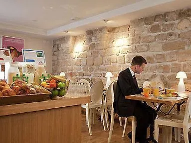 Le Quartier Republique-le-marais 3*