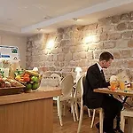 Le Quartier Republique-le-marais 3*