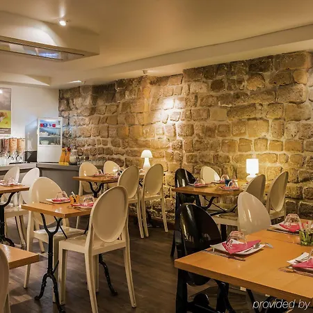 Le Quartier Republique-le-marais 3*